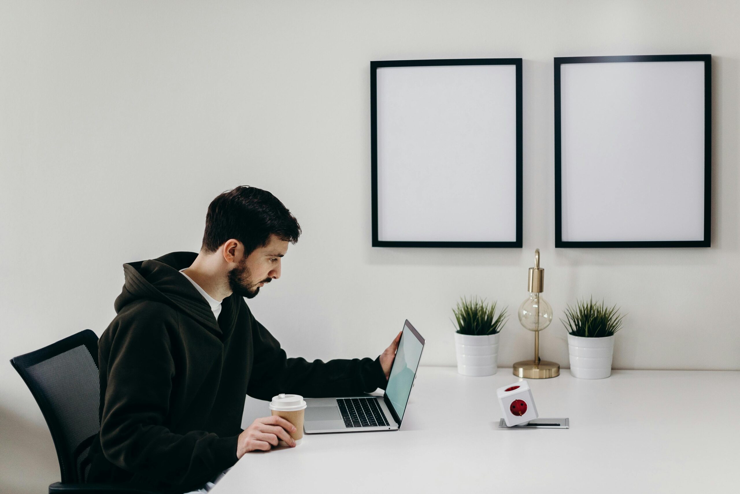 5 Easy Habits That Will Help You Focus Better Every Day